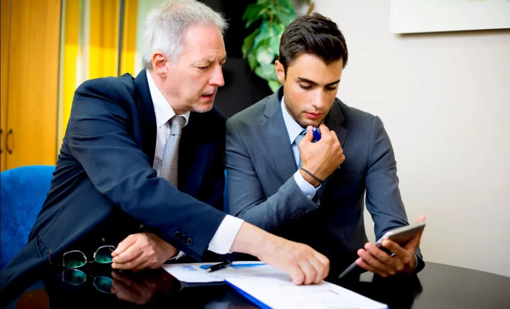 FAMILY BUSINESS FORWARD